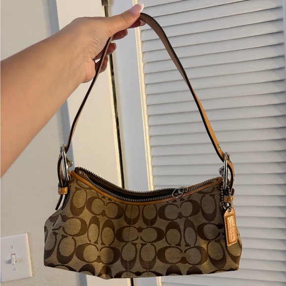 Handbags - Vintage Coach Bag